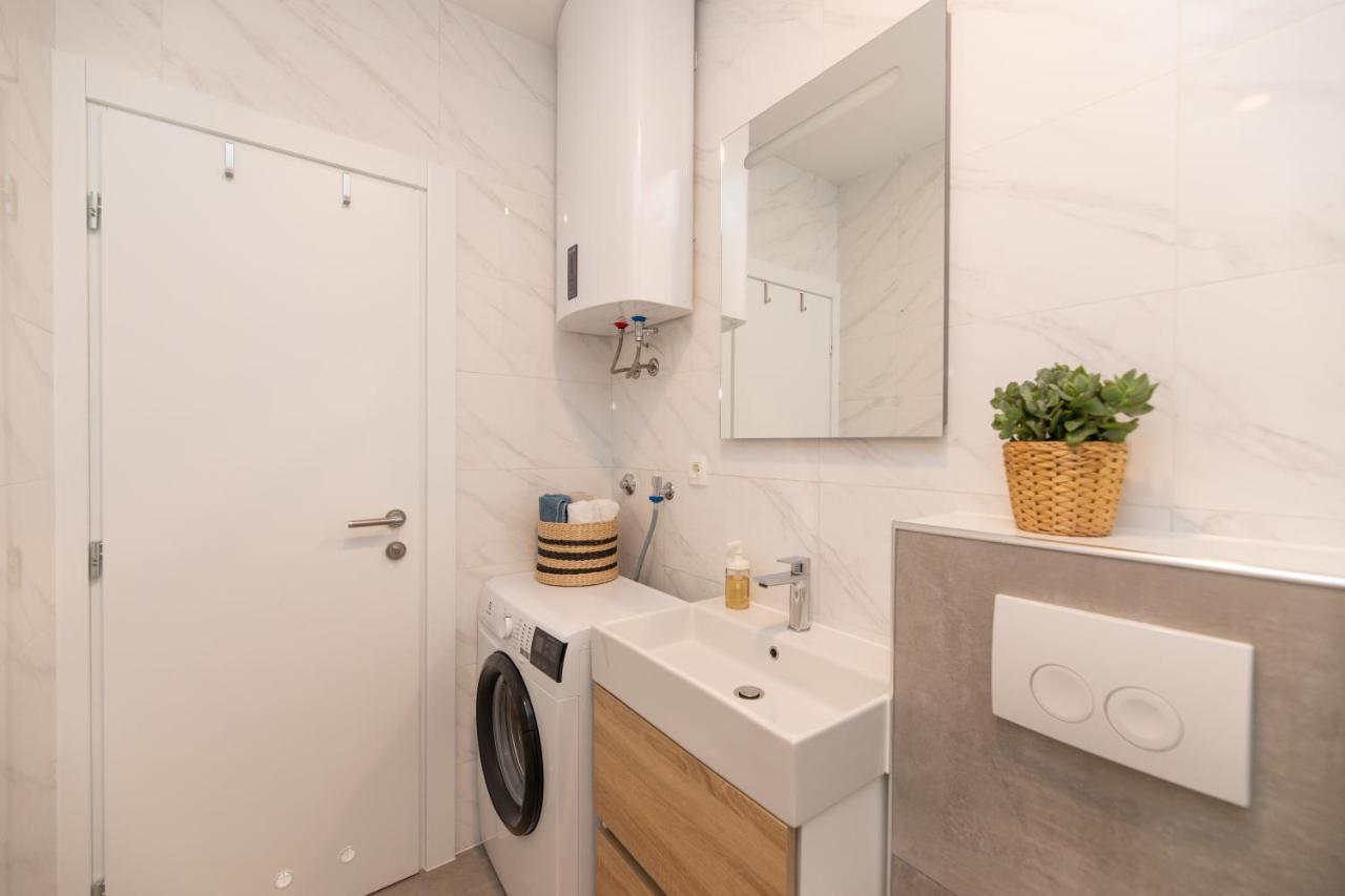Apartman Ruzica Pucisca Eksteriør billede